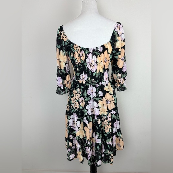 NWOT Liberty Love Women’s Black Floral Smocked Mini Dress Size L - Picture 5 of 11